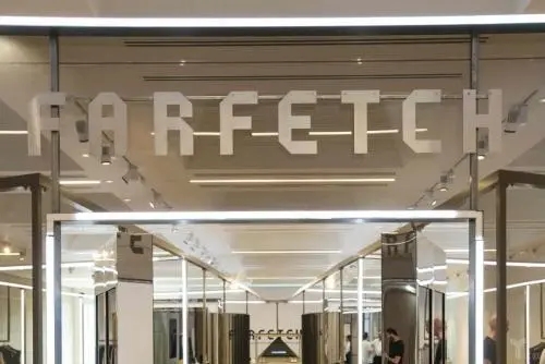 企业出海 - 阿里、历峰集团对奢侈品 电商 Farfetch 投资 11亿美元