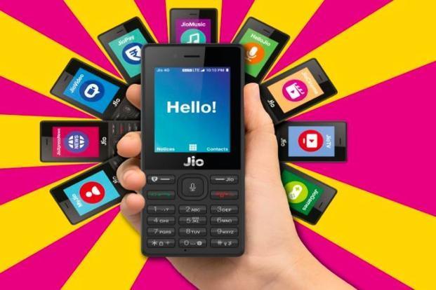 jiophone-kNwC--621x414@LiveMint.JPG