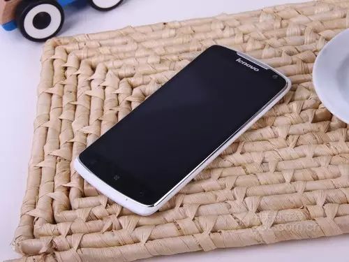 企业出海 - 没想到！联想手机国内大溃败 在海外竟然是这个