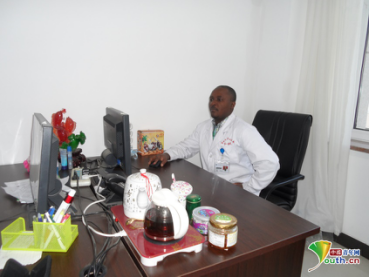 企业出海 - <b>微信非洲单挑WhatsApp 但用户却不及人家一半</b>