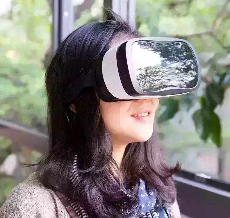 企业出海 - 入门级移动 VR 头显的新兵 Pico 1，交出了一份合格