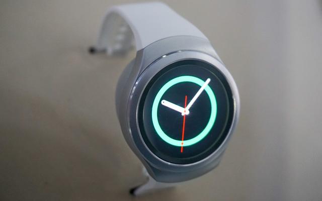 三星 Gear S2 国内发布，比 Apple Watch 有意思